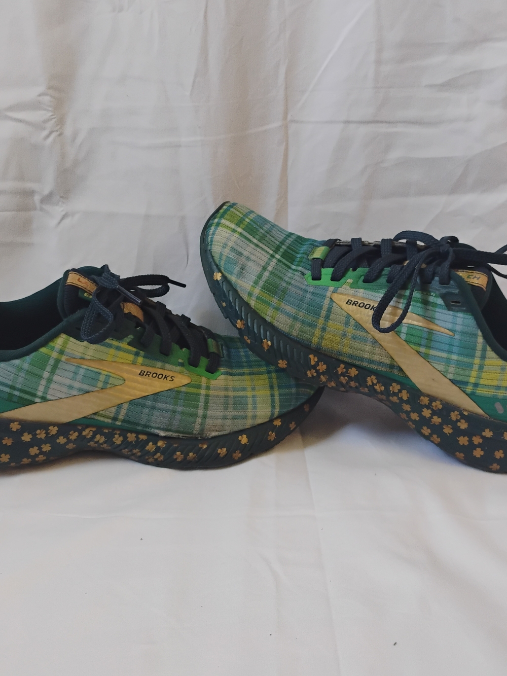 Brooks Launch 8 Run Lucky Plaid Shamrock Neutral Running Shoes Women Size 6